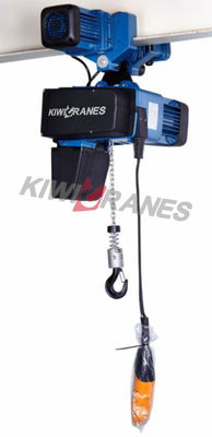 Paranco elettrico a catena con capacità di 1 tonnellata, struttura compatta e leggera e doppi meccanismi di sicurezza di frenata